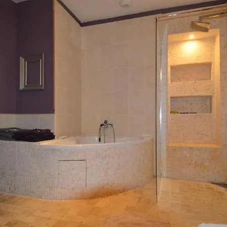 Holiday home Maison,appartement De Charme Bord De - Avec Jardin Et Wifi